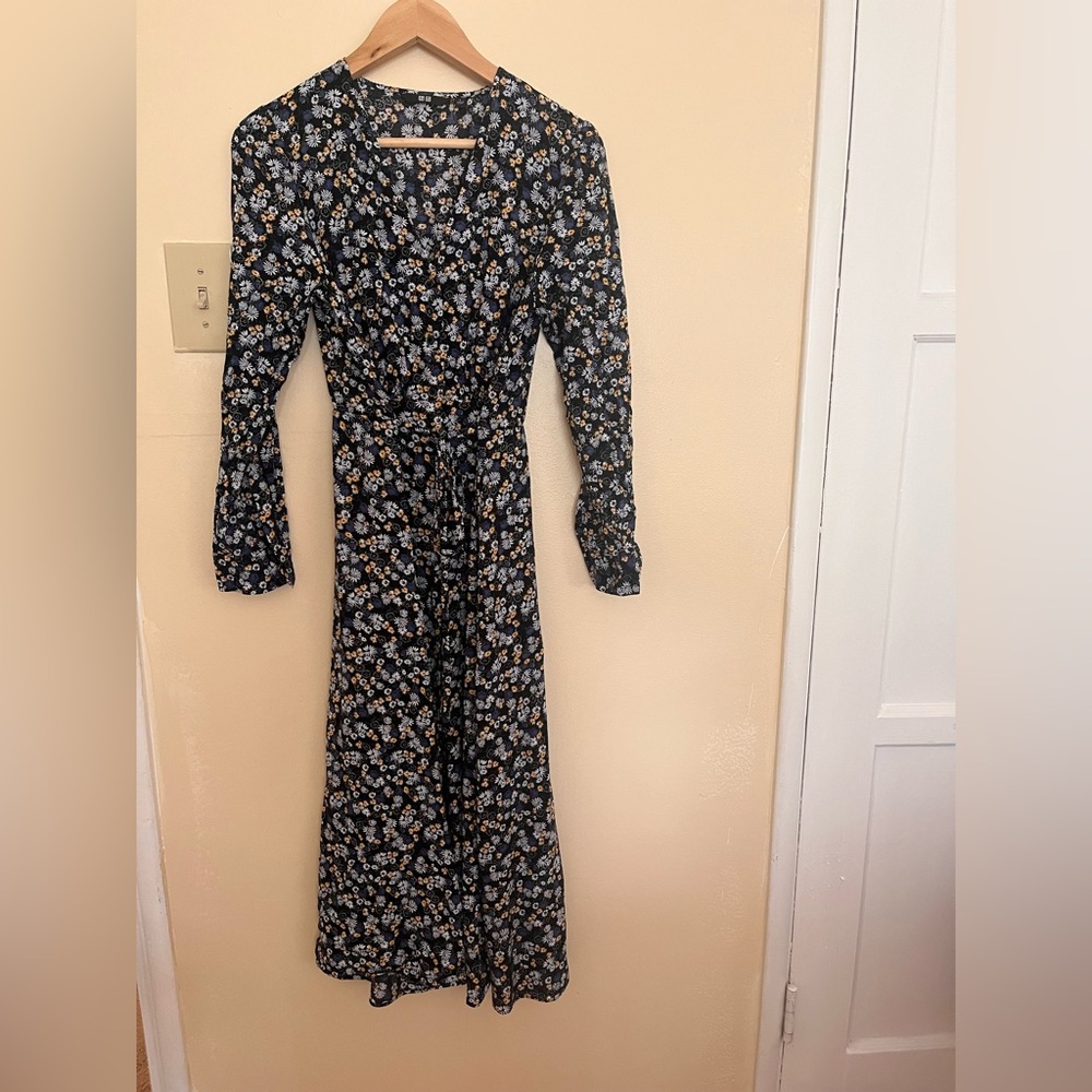 Uniqlo Floral Long Sleeve Colton Dress